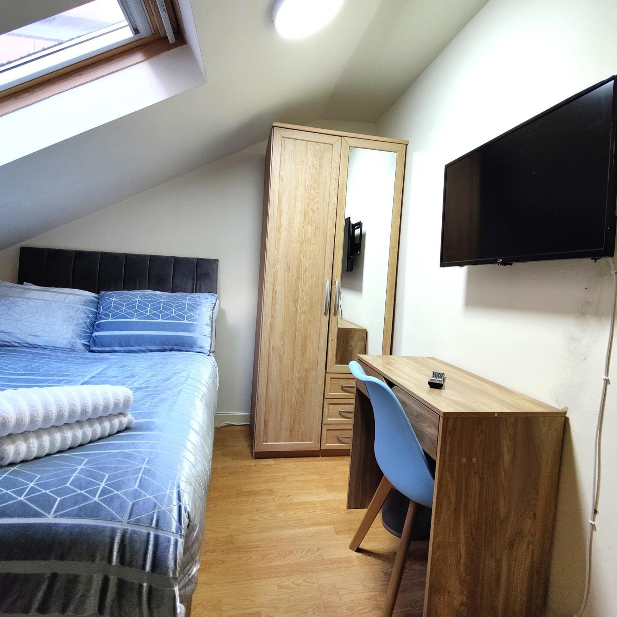 Liverpool City Centre Private Rooms Including Smart Tvs - With Shared Bathroom ภายนอก รูปภาพ